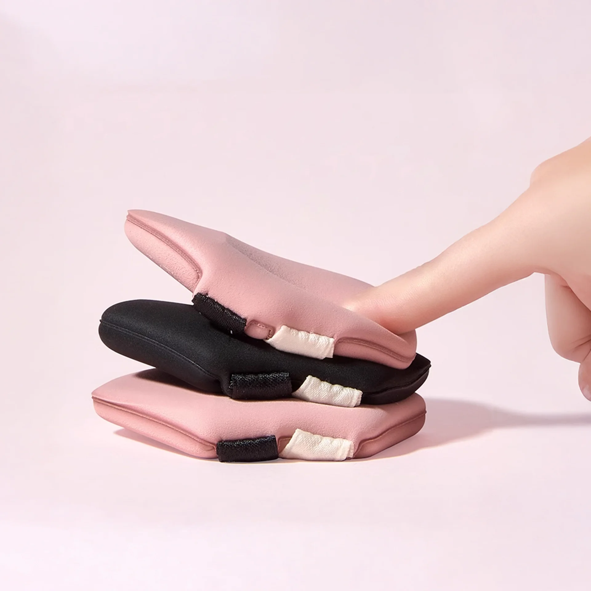 نفخة مسحوق جافة ورطبة مزدوجة الشريط، نفخة مسحوق وسادة فائقة النعومة، كونسيلر إسفنجة مكياج