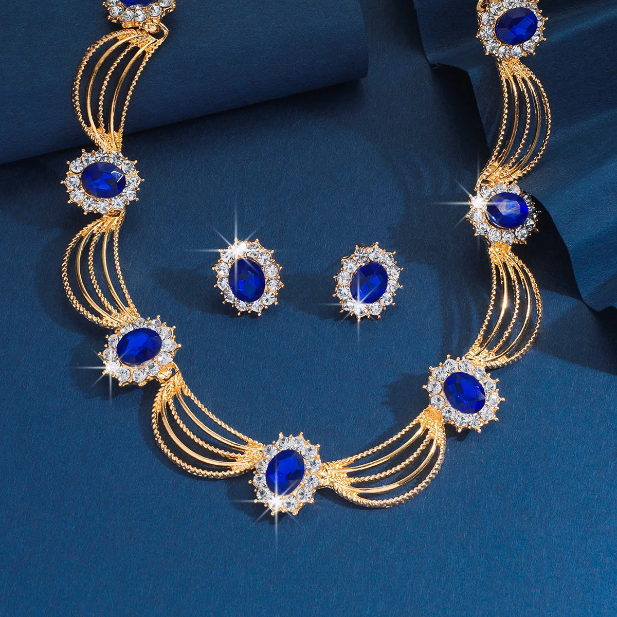 European and American Retro Multi-color Necklace and Earrings Two-piece Set Bridal Wedding Dinner Jewelry
