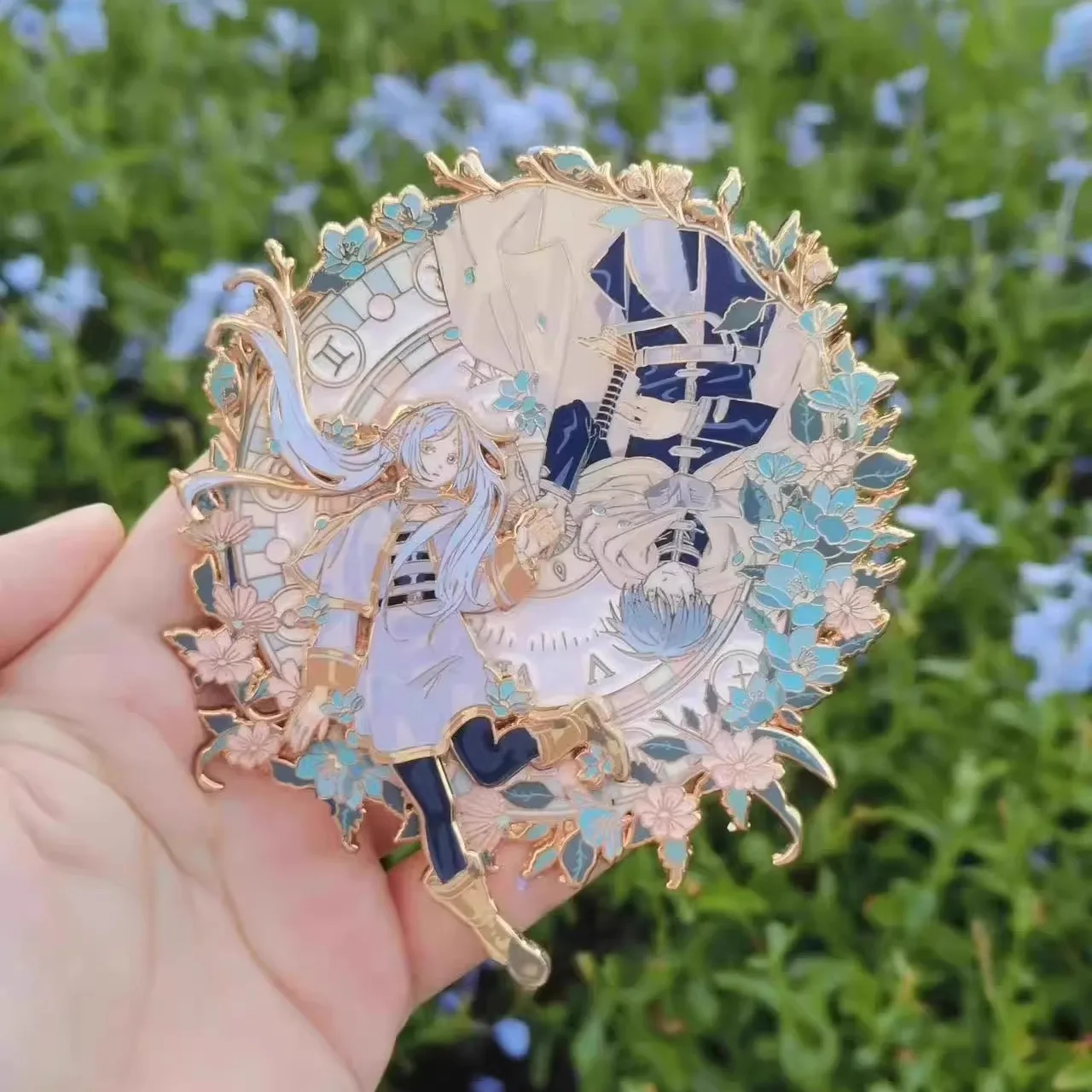 شارة بروش لشخصية الرسوم المتحركة اللطيفة المعدنية من Beyond Journey's End لملحقات حقيبة الظهر هدية ديكور #3