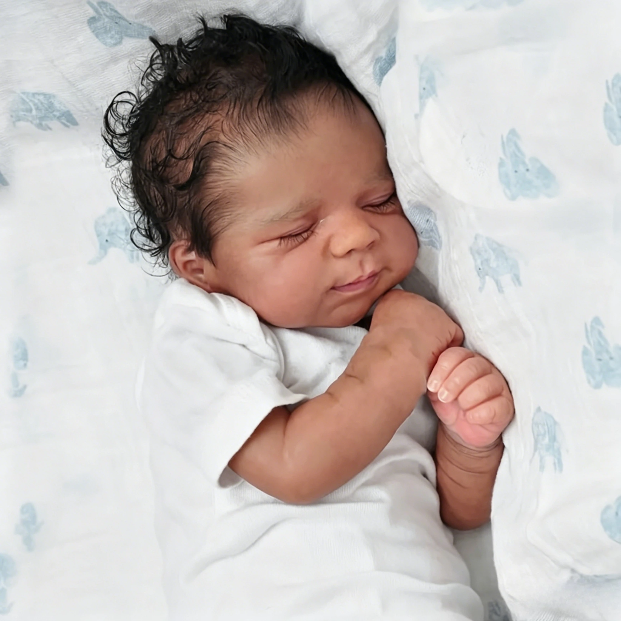 

BZDOLL 19inch Full Body Soft Vinyl Asleep Reborn Baby Doll 48cm Newborn Bebe Bath Toy with Black Skin Doll Lovely Birthday Gift