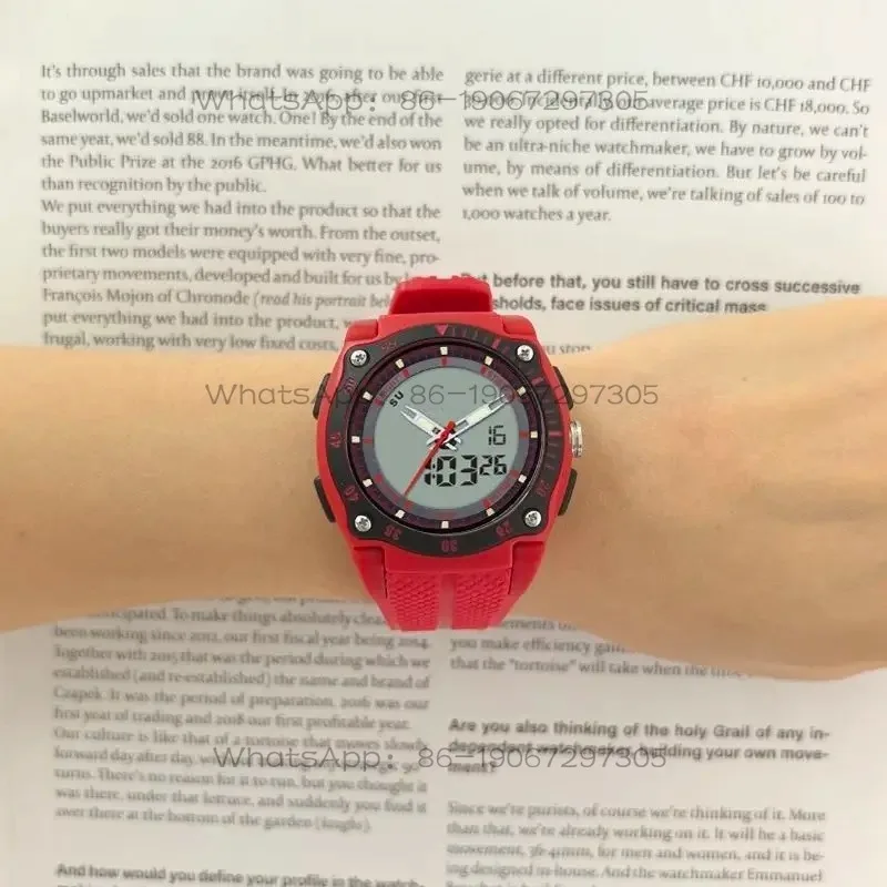 

Precision Classic Retro Generous LED Luminous Alarm Multi-function Dual Display Sports Waterproof Electronic Men's Watch