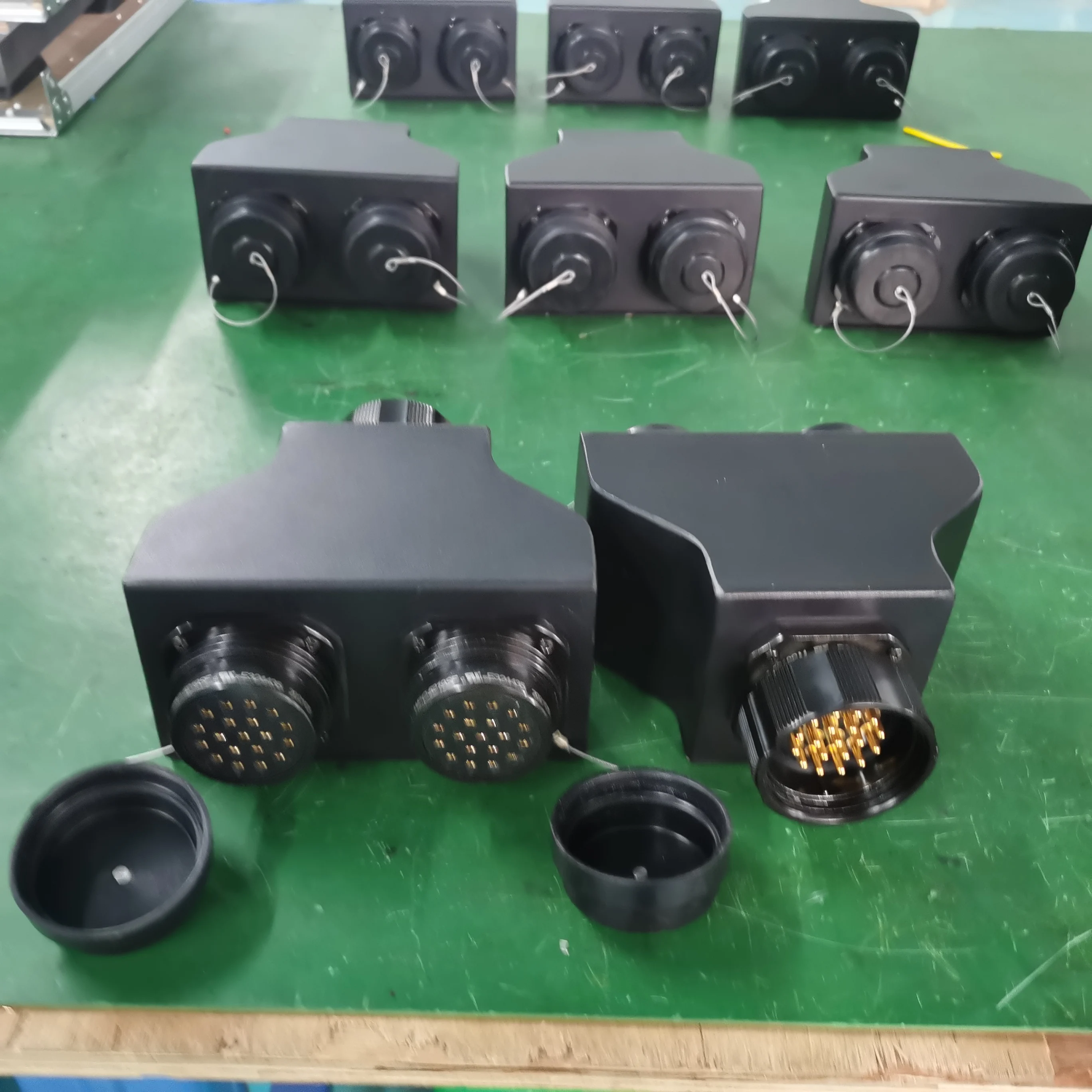 Scatola divisoria elettrica Socapex 1 ingresso 2 uscite a 19 pin