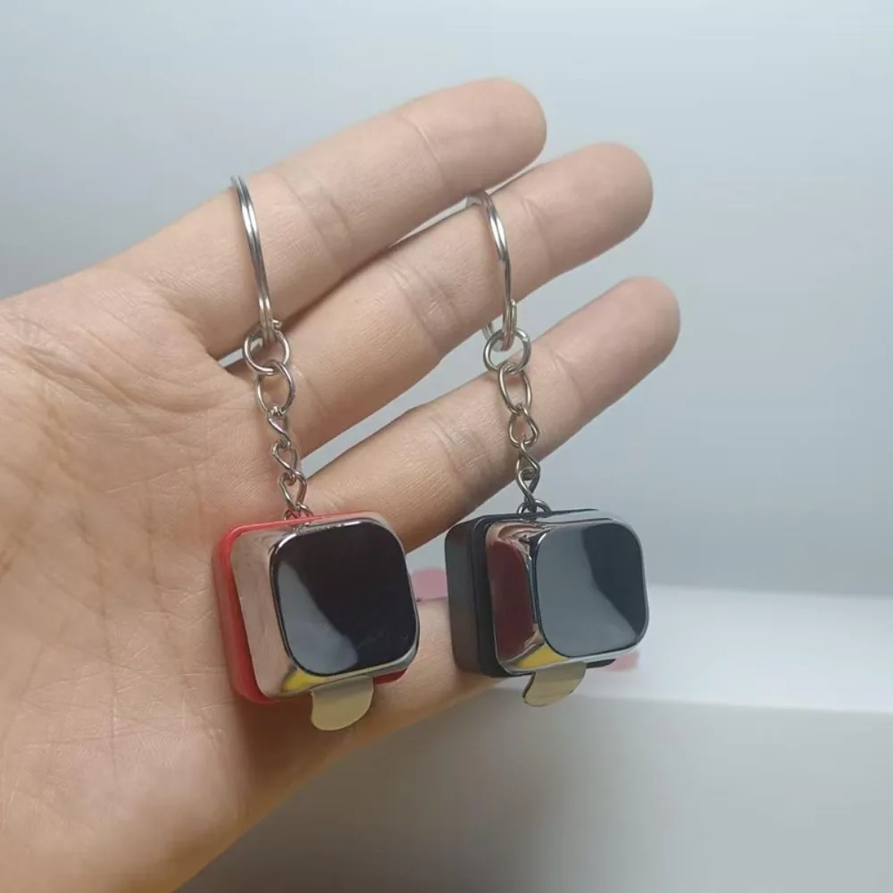 Electric Shock Electric Keyboard Keychain Street Trick Novelty Item Fidget Keychain Shocking Handshake Trick Clicker Toy