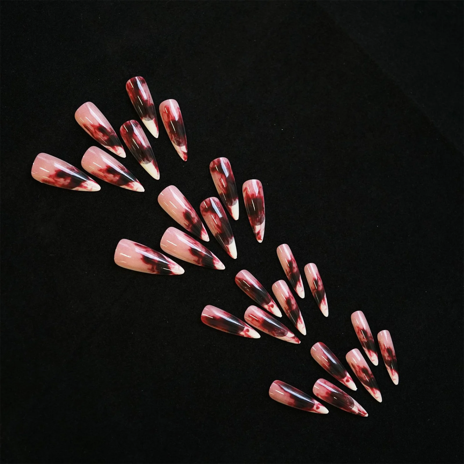 24 pezzi semplici Halloween punta per unghie finte sangue stile francese bordo bianco lungo stampa di mandorle sulle unghie unghie finte indossabili per feste creative