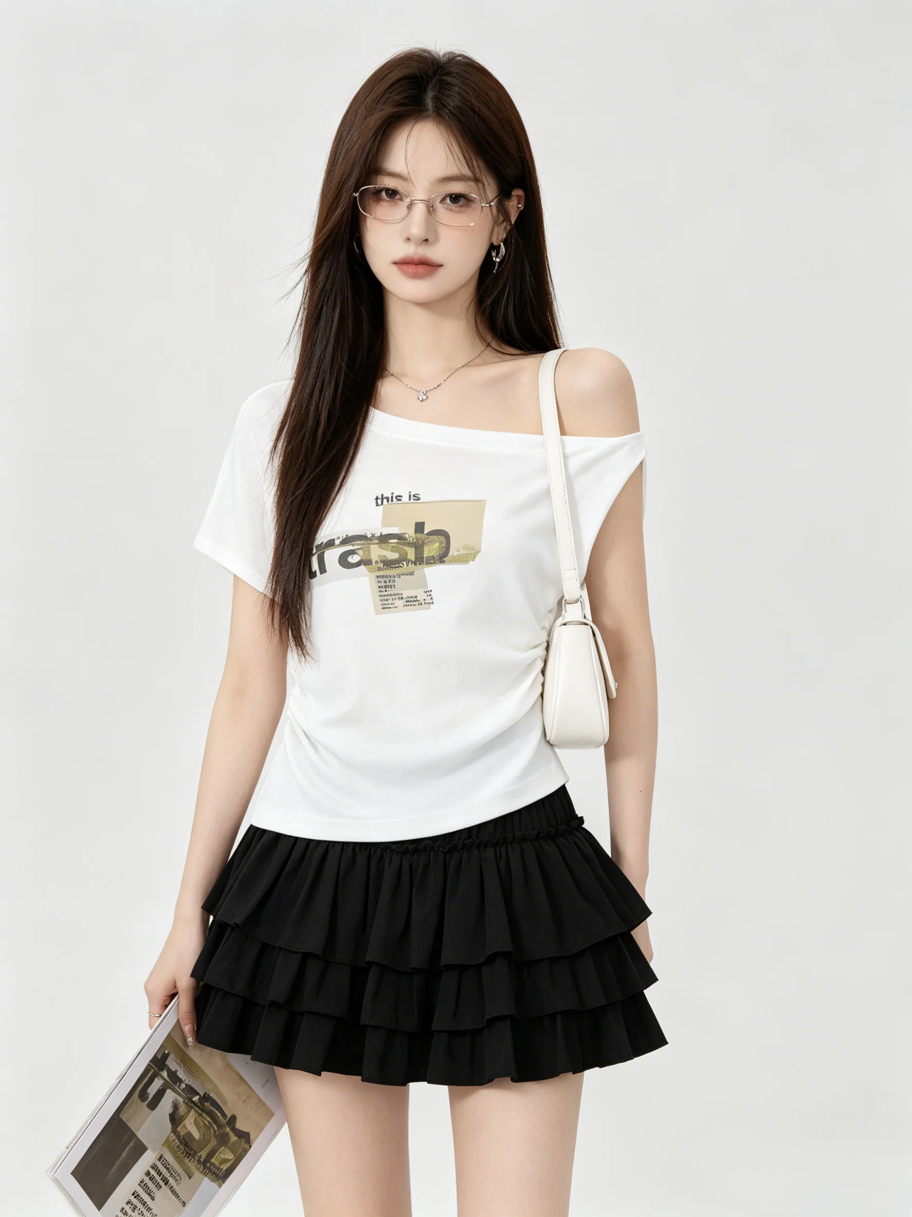 

Sweet And Spicy Shoulder Bared Casual Style White Short Sleeve T Shirt Summer Letter Print Oblique Collar Slimming Top for Women