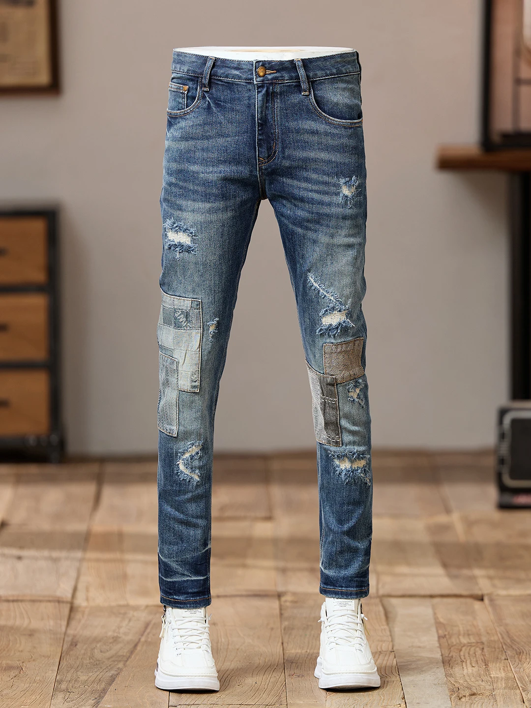 

Мужские джинсы Slim Fit премиум-класса с пэчворком, рваными элементами и оригинальным дизайном, эластичные, модные, из хлопкового стрейч-денима, со средней посадкой, на молнии