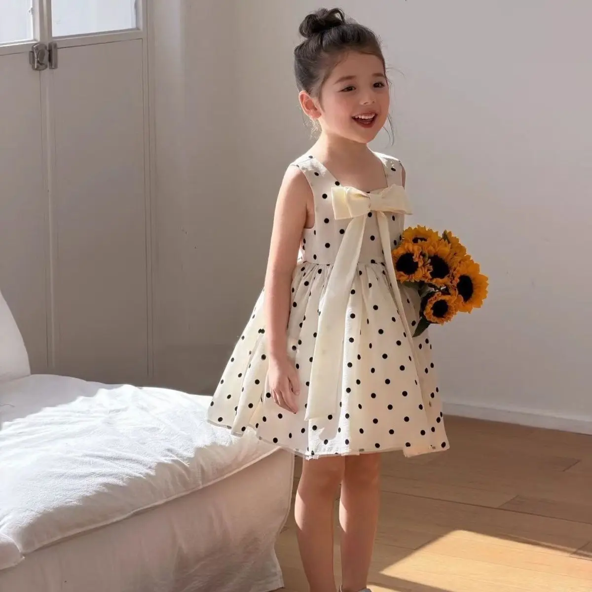 

Girls' summer polka dot dress 2026 new children's sweet bow princess dress baby birthday dress