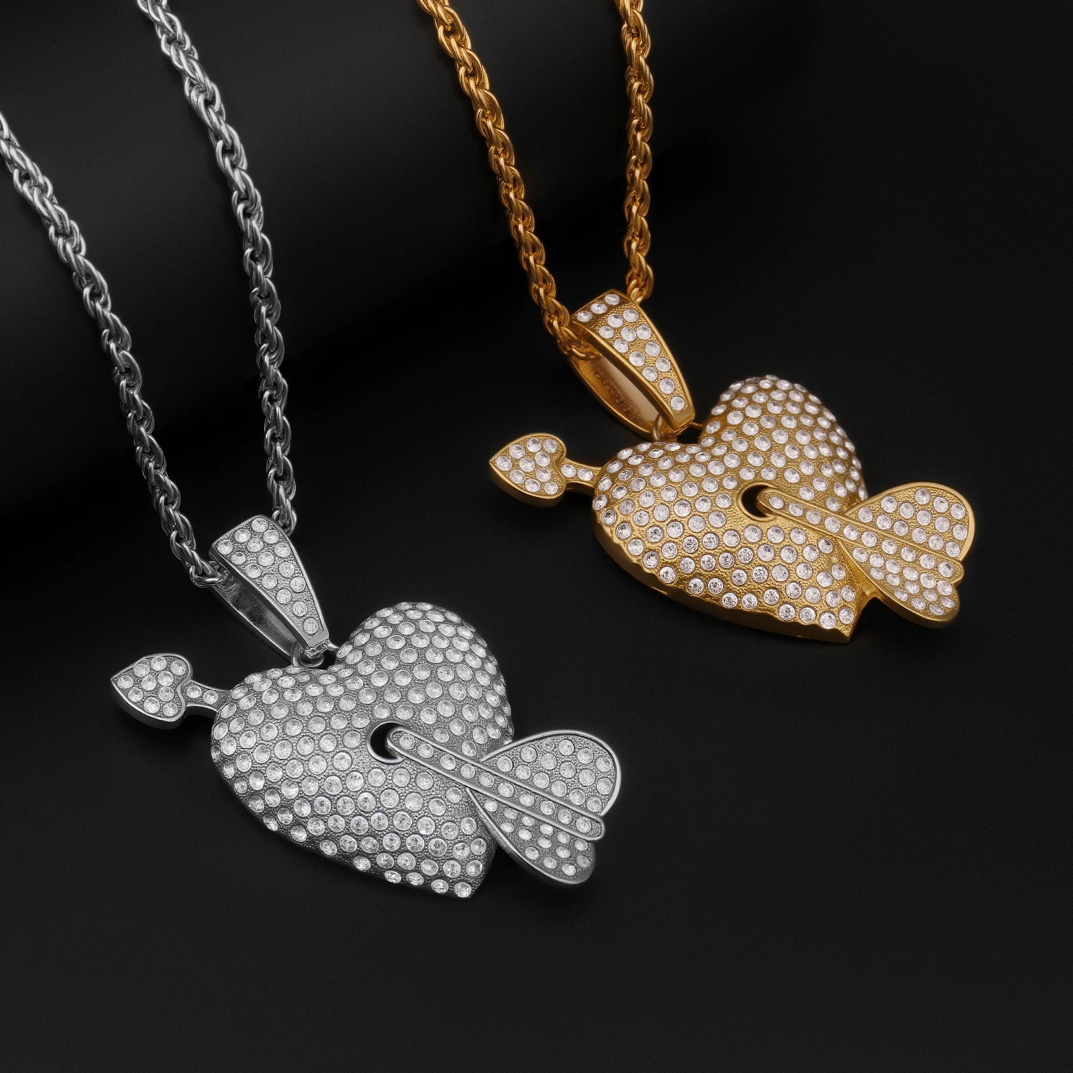 

Fashion Zinc Alloy Paved Rhinestone An Arrow Through A Heart Necklace for Women Romantic Love Heart Necklace Women Jewlery