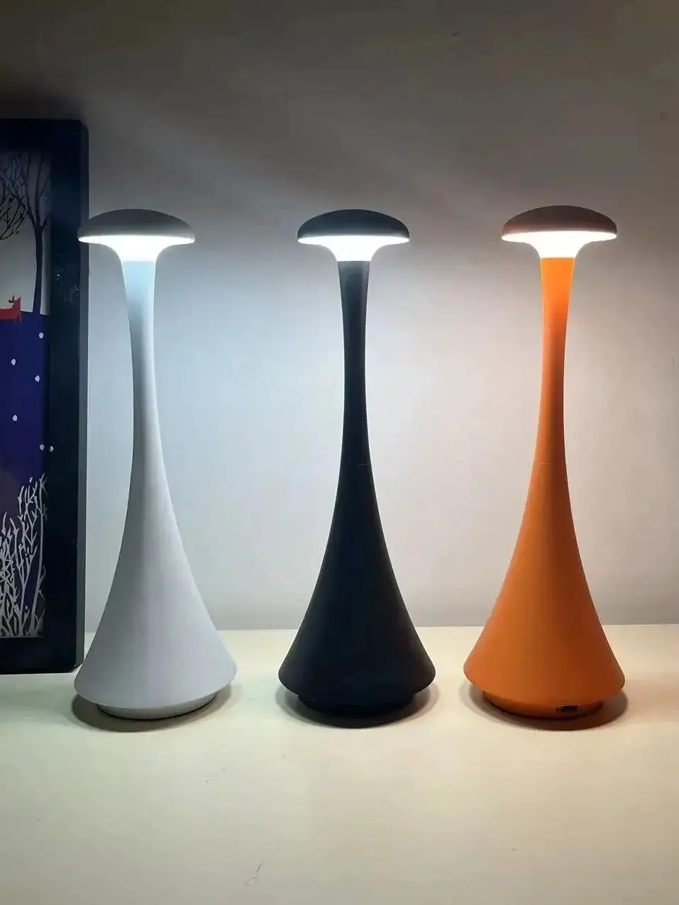 Neu eingetroffene Pilz-Tischlampe, wiederaufladbare kabellose Touch-Lampe, kreative Lampe, USB-C-Schreibtischlampe, Hotel-Schlafzimmer-Atmosphärenlicht