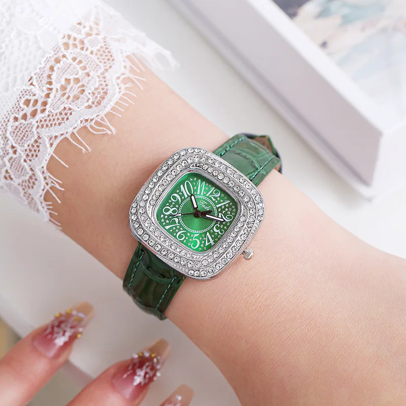 Women's Elegant Quartz Watch Fashion Female Wristwatch Starry Sky Design Diamond Studded Leather Strap Ladies Watch Girl Gifts view 5