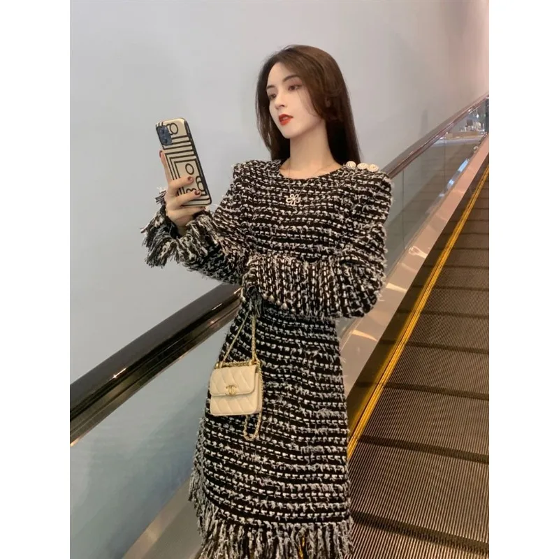 

French Dress 2025 Spring and Autumn New High-end Sense Thin Long-sleeved Temperament Heavy Industry Tweed Inside Sweater Skirt