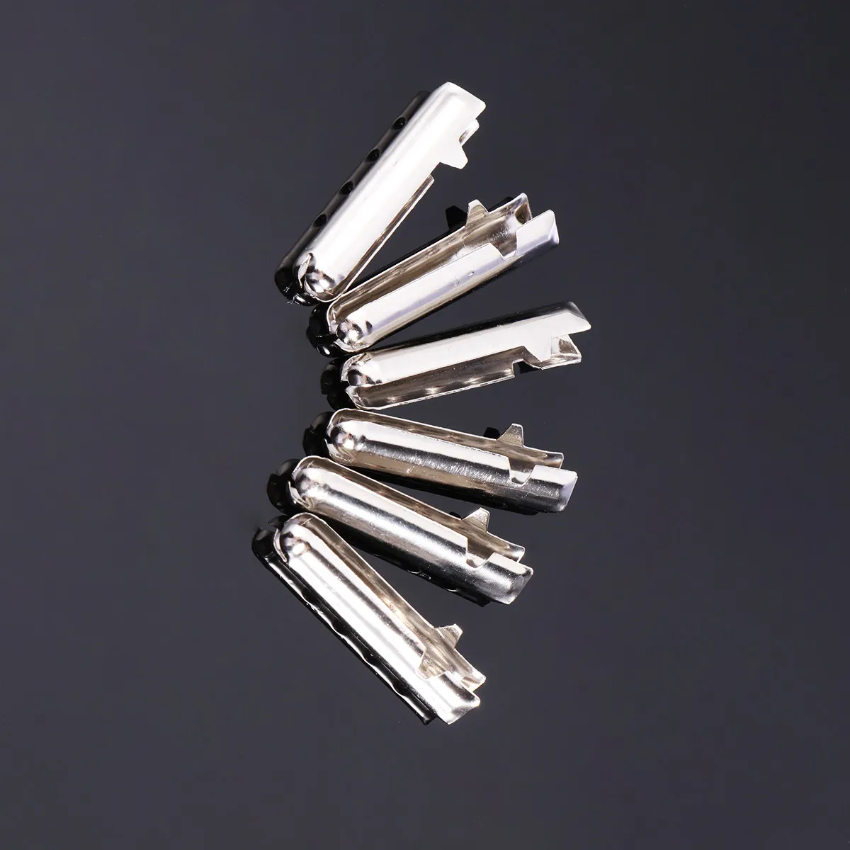100Pcs Shoe Lace Metal Tips Bullet Style Aglet Heads for Sneaker Shoe Repair Crimp on Decoration Shoelace End Replacement Parts