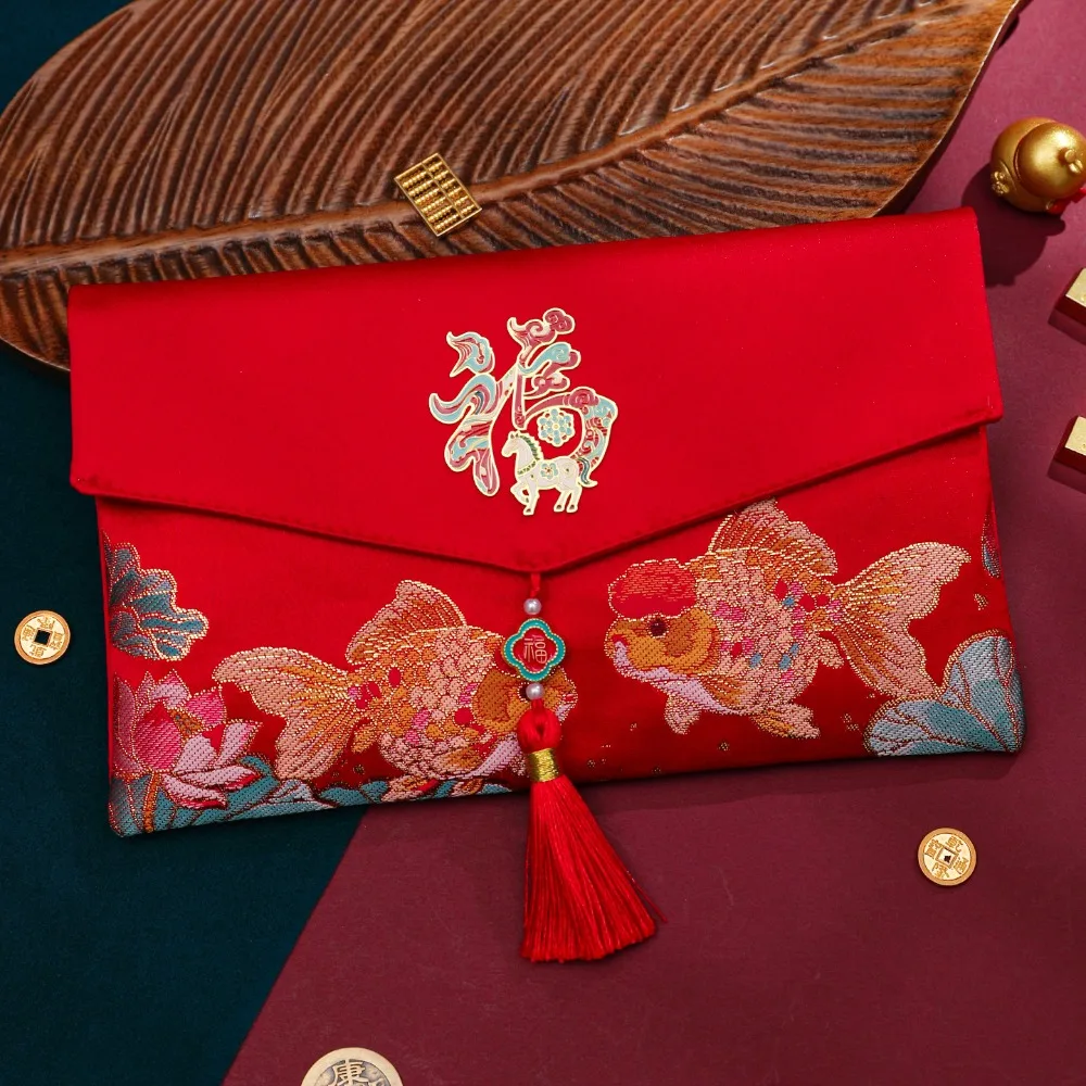 

Red Color Lucky Money Pouches Embroider With Tassel High-End Red Envelopes High-Quality Material Koi Fish Design Money Pocket