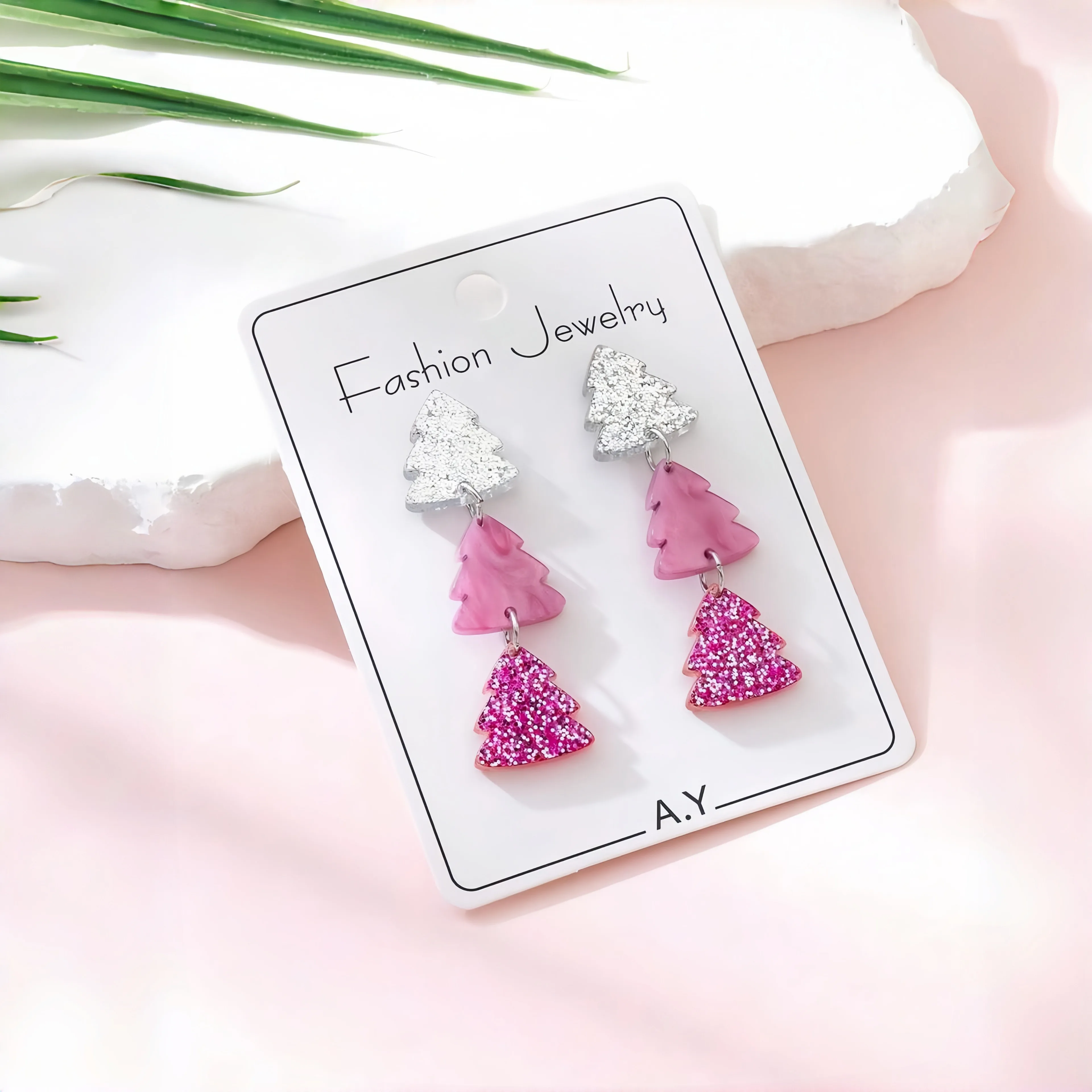 

A pair of Christmas-colored Christmas tree design fashion jewelry earrings, suitable for women, perfect decorations for holiday parties
