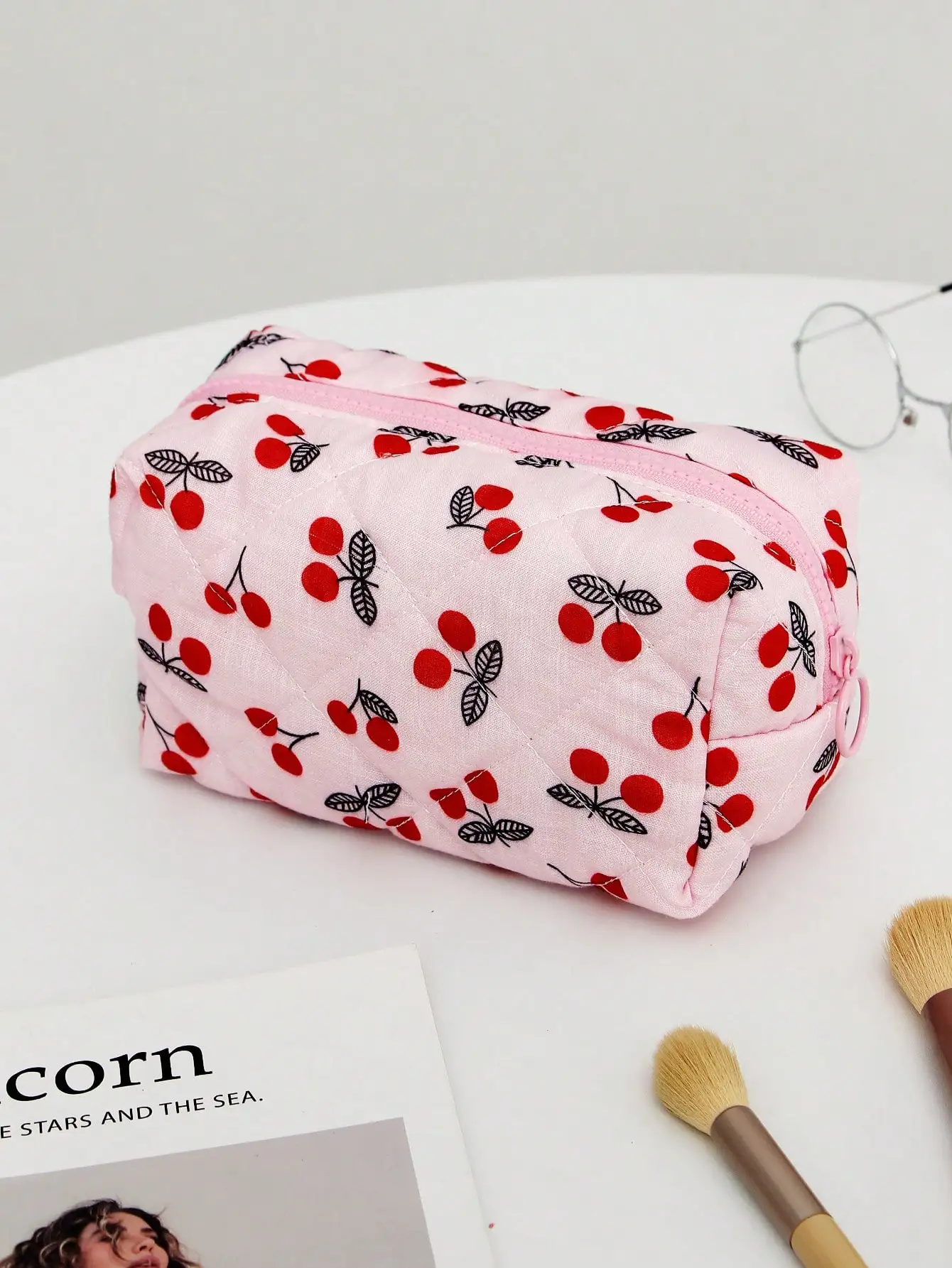 1 piece cherry bow makeup bag, fashionable and cute makeup bag, makeup brush storage octagonal bag, gift makeup bag