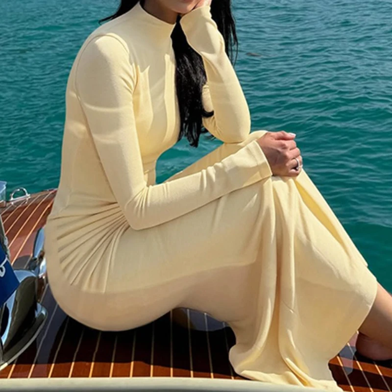 

Women's Clothing 2025 Autumn New Style Velvet Solid Color Long Sleeve Pleated Mermaid Long Dress Fashionable Slim Fit Dress