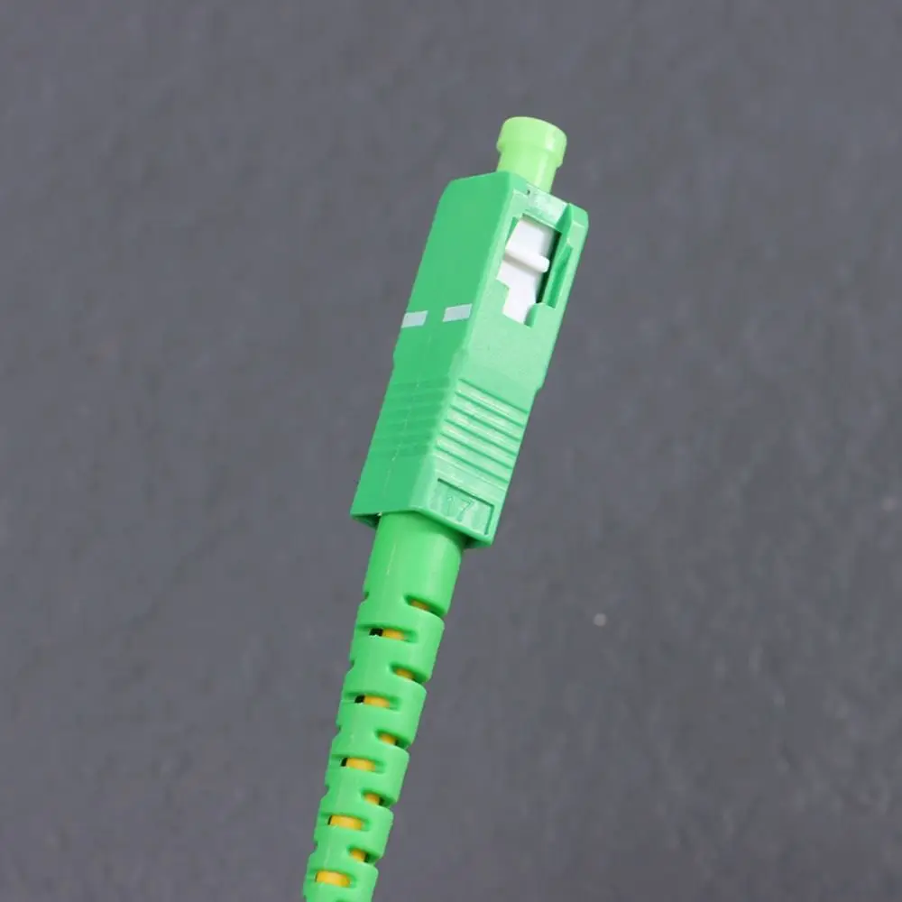 Yellow Fiber Optic Splitter Low Loss Uniform Distribution FTTH Splitter Box Tapered Structure Ceramic Ferrule