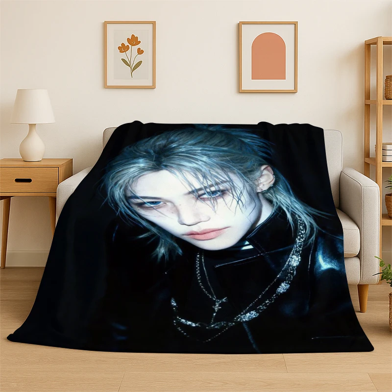 Kpop Felix Stray Kids Musik-Flanelldecke, weiche, warme Überwurfdecke für Schlafzimmer, Wohnzimmer, Bett, Reisen, Camping, Picknick, Geschenk
