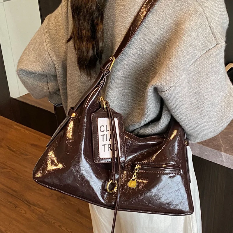 

New Fashionable and Versatile Single-Shoulder Underarm Bag for Women, Korean Style, Large Capacity, Simple and High-End Feel