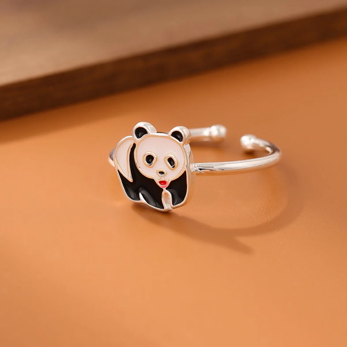 

Новый простой национальный ветер, милая панда, ювелирные изделия из стерлингового серебра 925 пробы, модные милые животные, эпоксидная смола, изысканное открытие R236