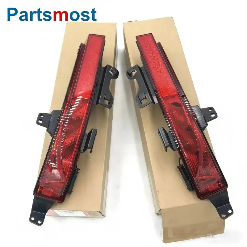 

Rear Bumper Reflector Lamp Brake Tail light for Land Rover Discovery Sport Jaguar F-PACE LR102041 LR060910 / LR102042 LR060911