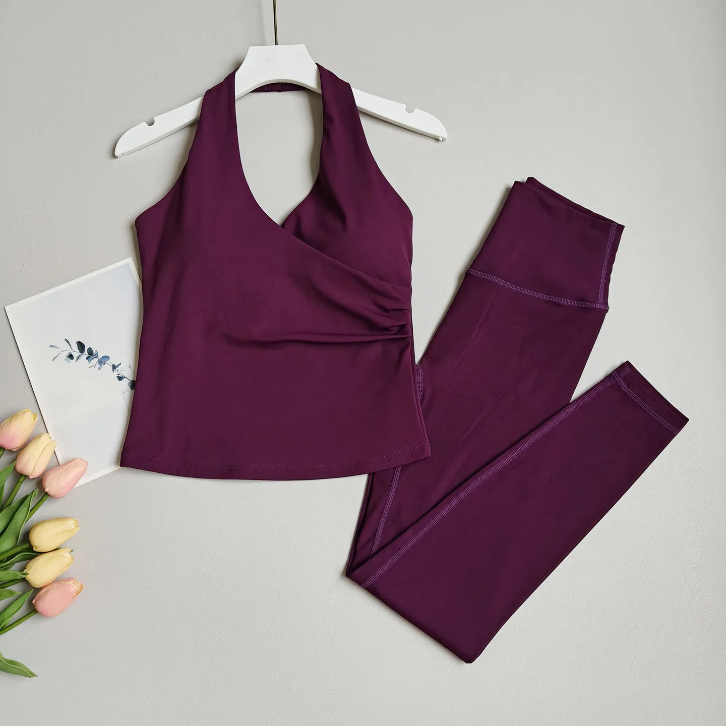 Nude-Feel Yoga Set for Women, Fashionable and High-End with Chest Pads Sports Vest, High-Waisted Butt-Lifting Fitness Pants
