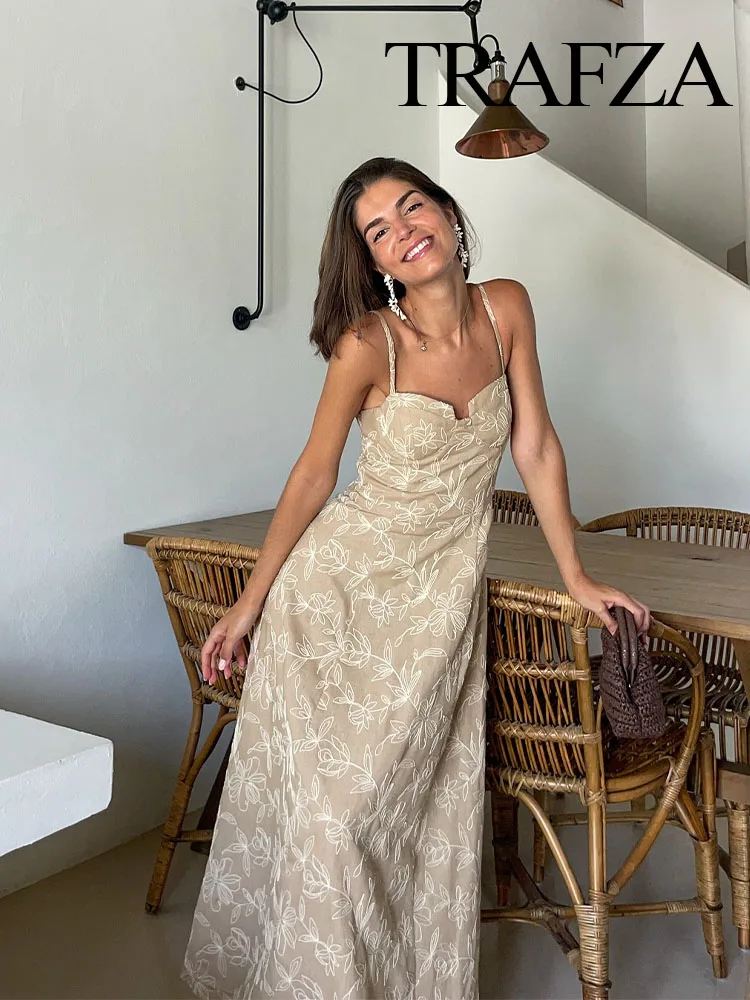 

Женское платье с вышивкой и цветочным принтом, без рукавов