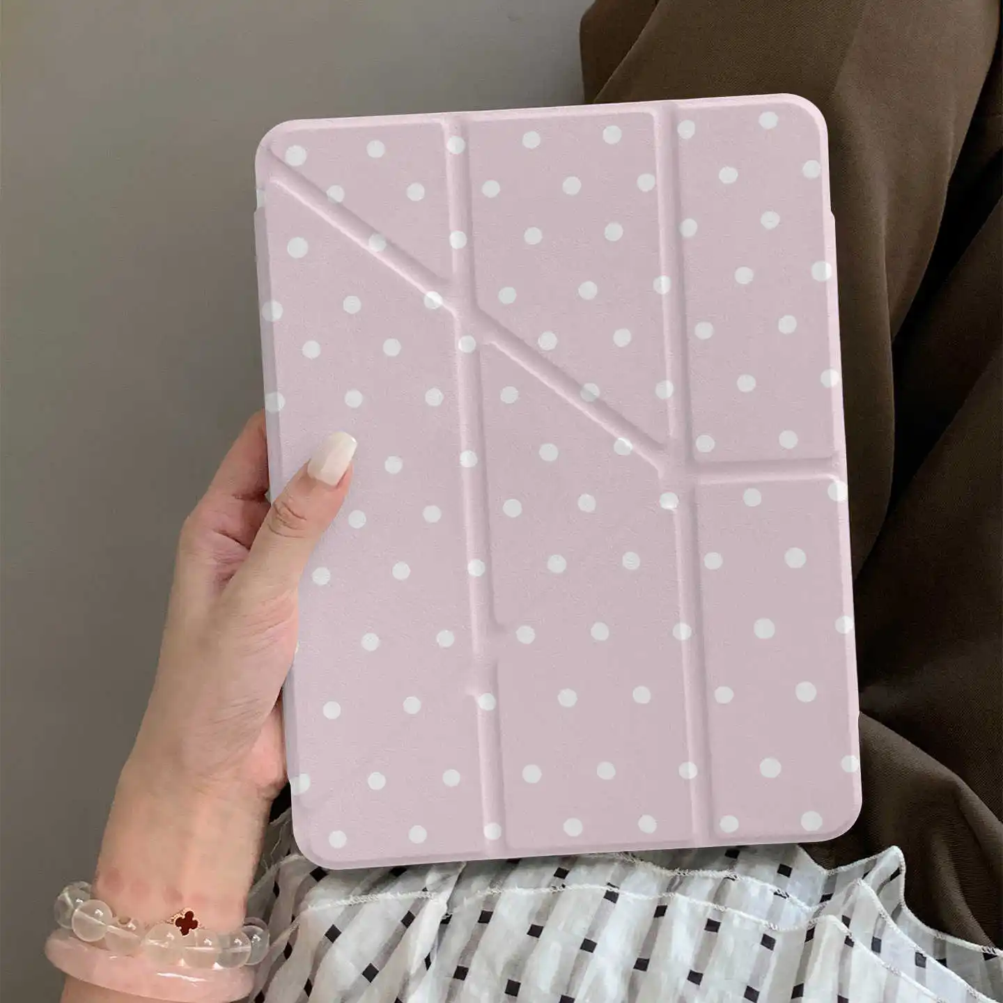 Korean Polka Dots Y Fold with Clasp Case For  iPad Pro 11inch 2018 2024 iPad Pro 12.9inch 2018 Air 6 7 Pro 13in Minimalist Case