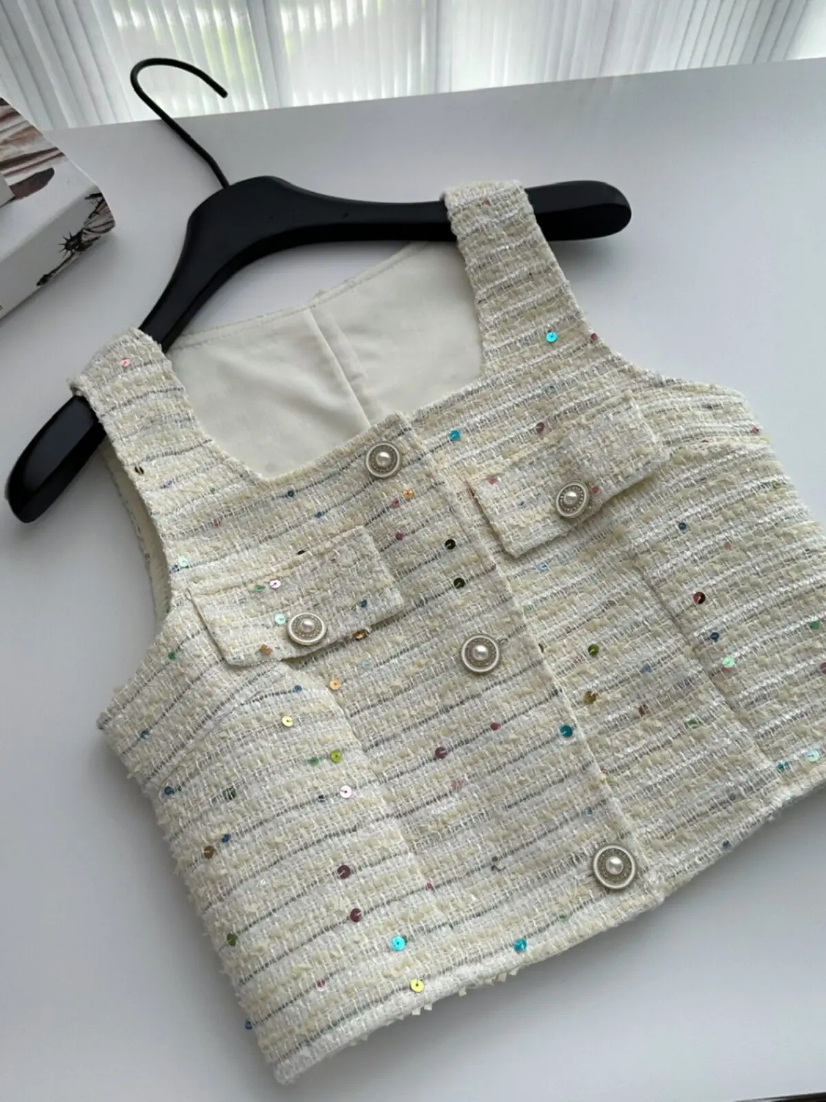 Women Summer Elegant Square Neck Sequined Tweed Vest Top Lady Streetwear Sleeveless Single Breasted Short Vest Top
