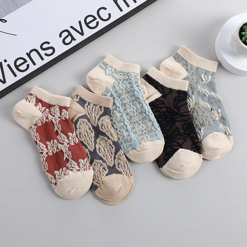 

5 Pairs Korea Women Vintage Ethnic Flowers Short Socks Cotton Harajuku Retro Kawaii Cute Skarpetkie Damski Floral Girls AnkleSox