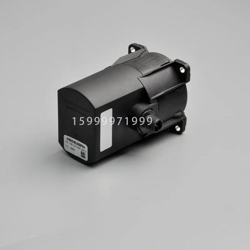 FedEx Free Shipping 3 Pieces Solenoid Valve G2.335.036 and 2 Pieces Servo Motor 61.144.1121 Printing Parts