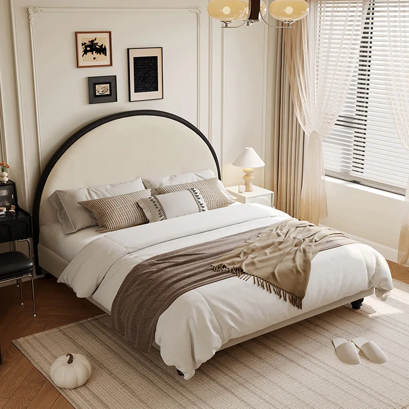 French cream wind girl bedroom bed ins wind retro round moon bed small apartment 1.8 meters double fabric bed