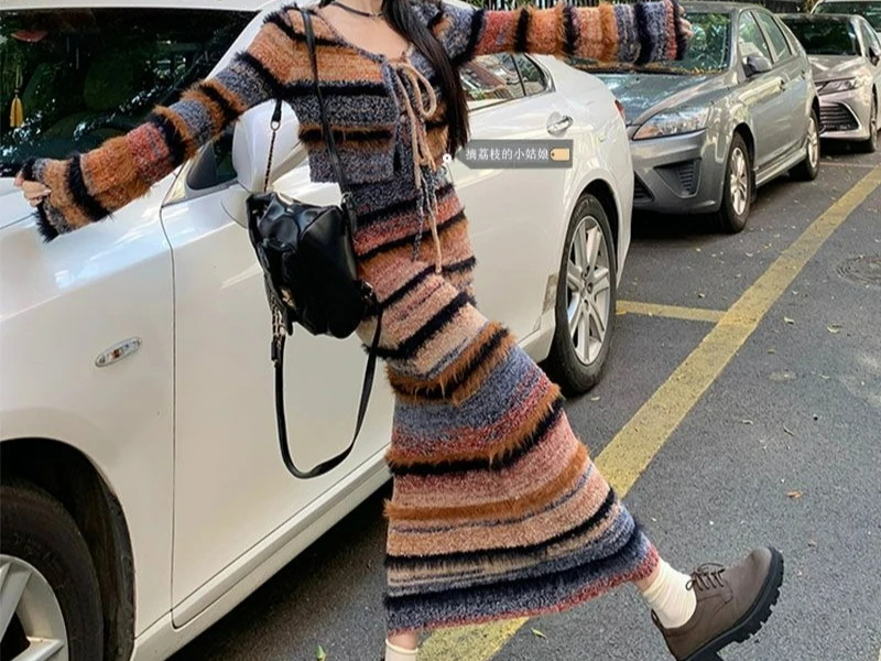 

2025 Vintage Contrasting Striped Knitted Suit Women's Spring and Autumn Sweater Cardigan Slim Fit Suspender Dress Two-piece Set