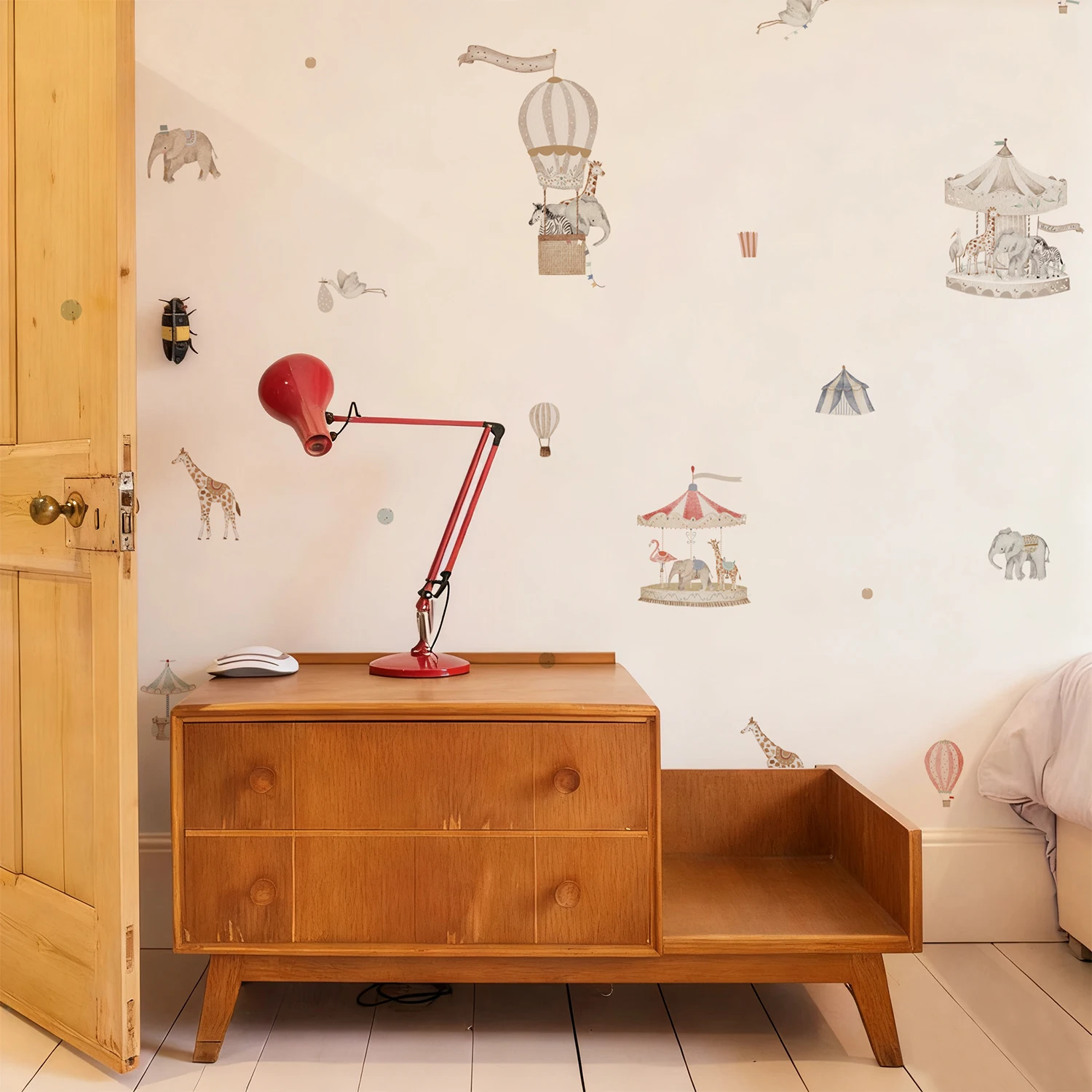 Retro Watercolor Wonderful Encounters of Animals Wall Sticker,Transparent Peel and Stick Nursery Baby Kids Room DIY Home Decor