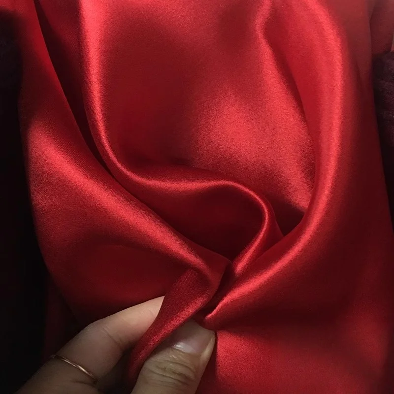قماش ثلاثي الأسيتات سميك عالي الجودة فساتين خياطة حريرية ناعمة فساتين زفاف وأقمشة فساتين سهرة للخياطة