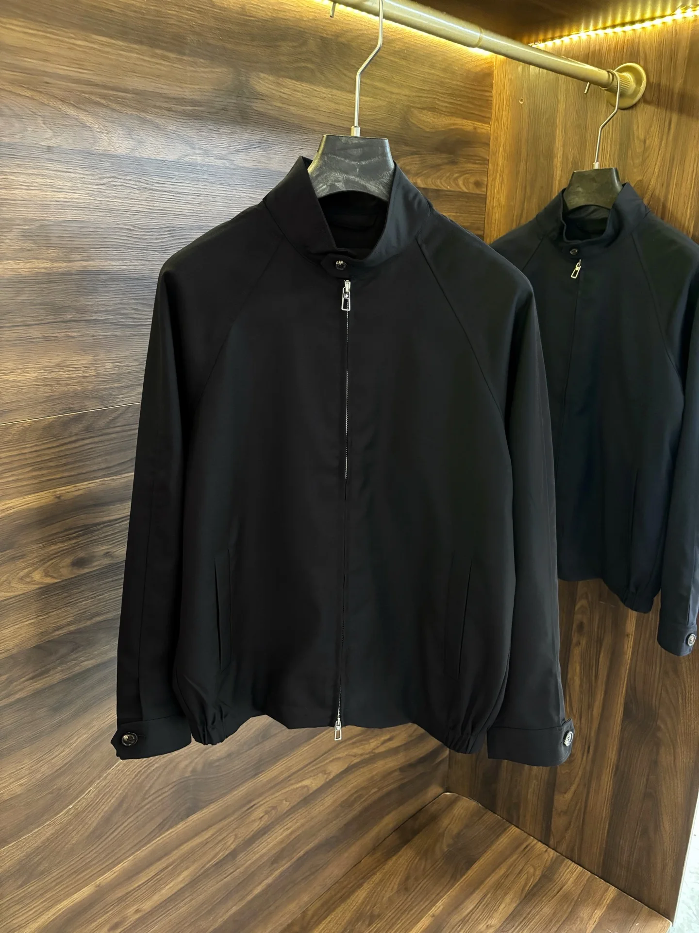 

LP Итальянская повседневная куртка из 100% шерсти с воротником-стойкой 25aw