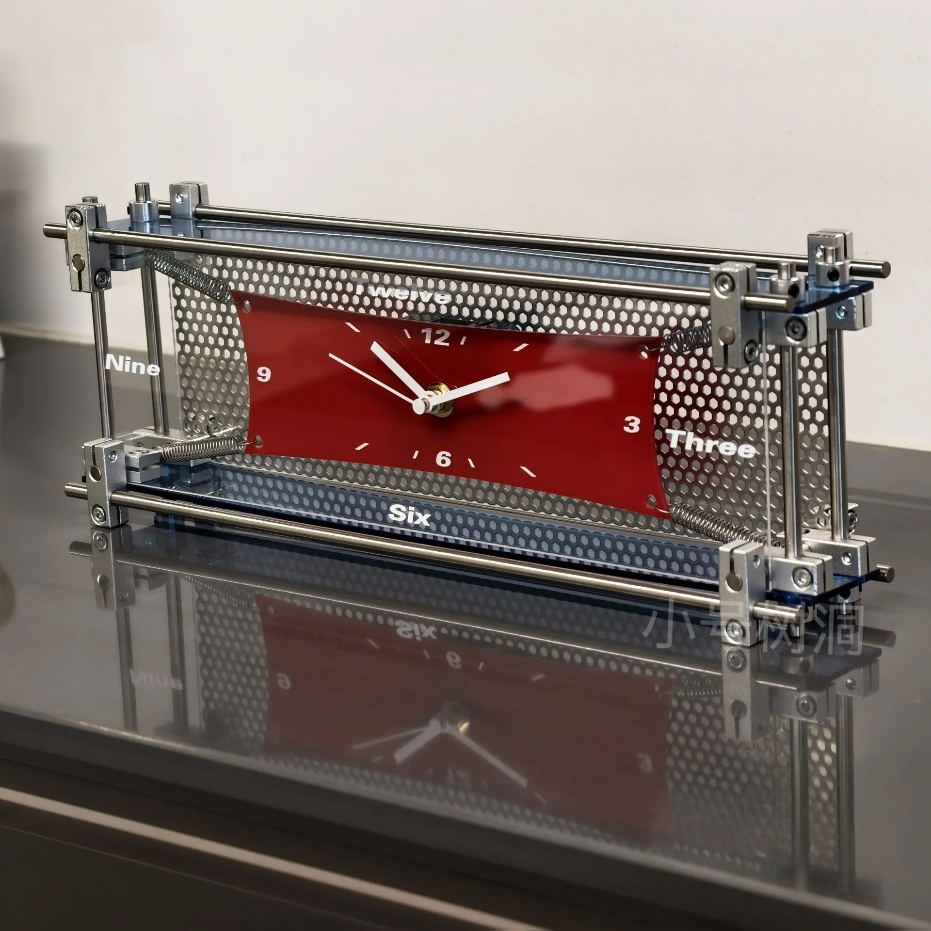 Original Transparent Acrylic Minimalist Industrial Optical Axis Kite Clock Living Room Study Fashion Desk Ornament