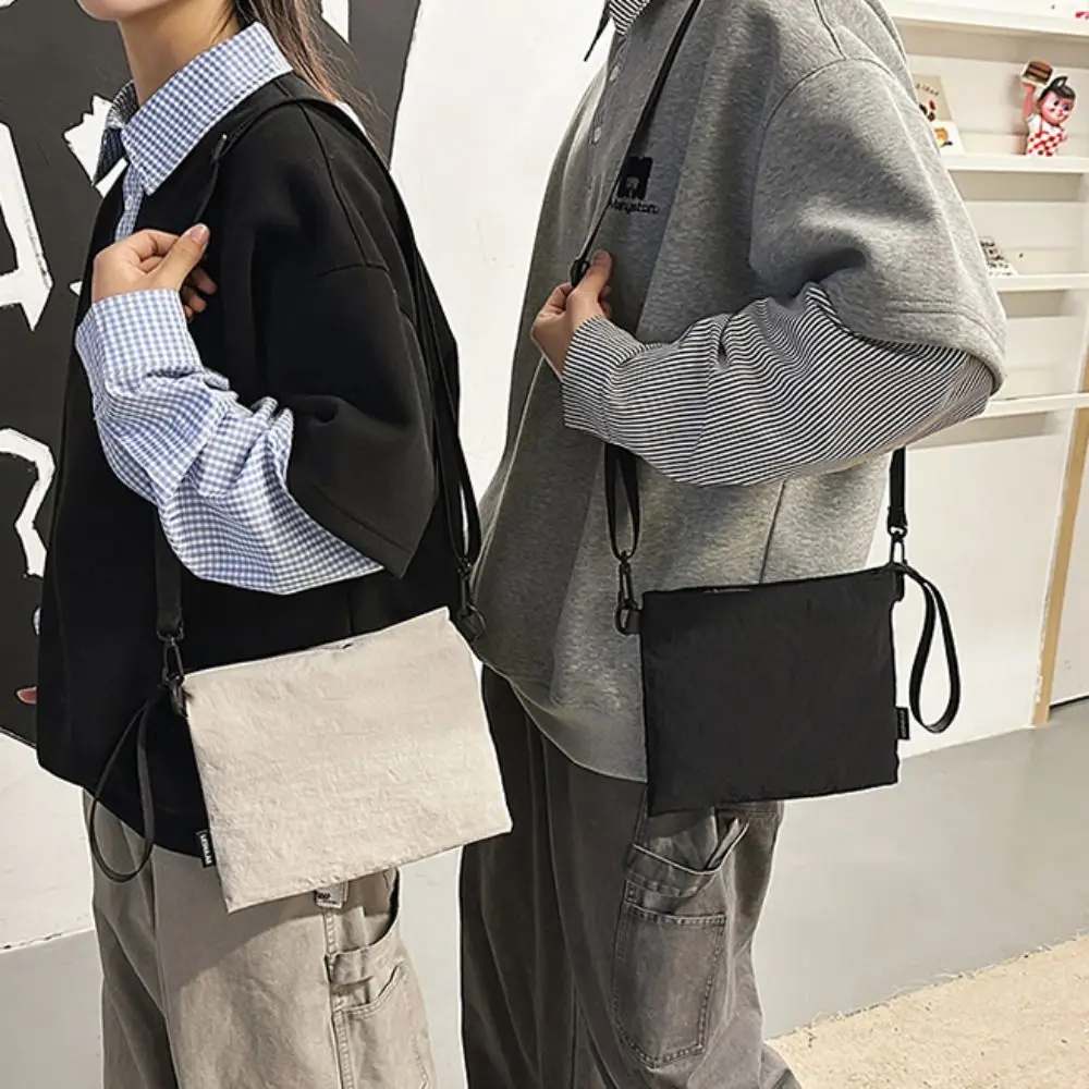 

Causal Nylon Small Crossbody Bag Lightweight Japanese Style Sports Shoulder Bag Leisure Solid Color Messenger Bag Outdoor