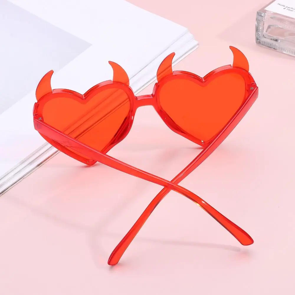 

Punk Devil Ear Heart Shape Sunglasses Rock Horn UV Protection Sun Glasses Halloween Decoration Cosplay Glasses for Women Men