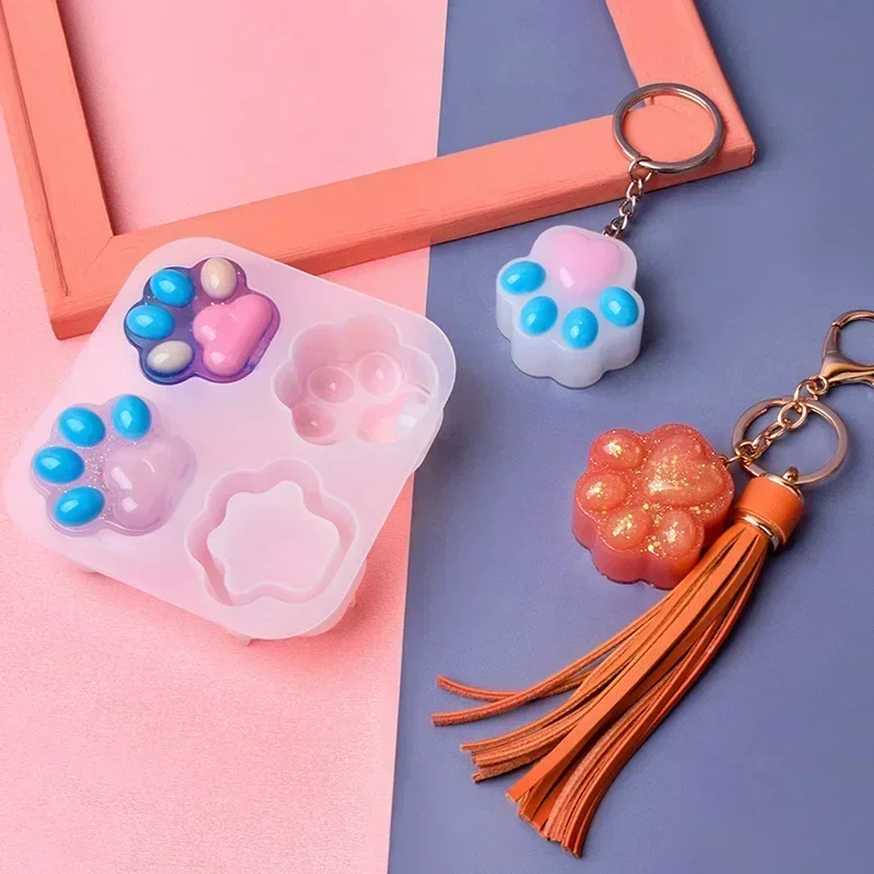 DIY Crystal Epoxy Resin Mold with Cat Paw Quicksand Lantern Keychain Cat Paw Silicone Mold