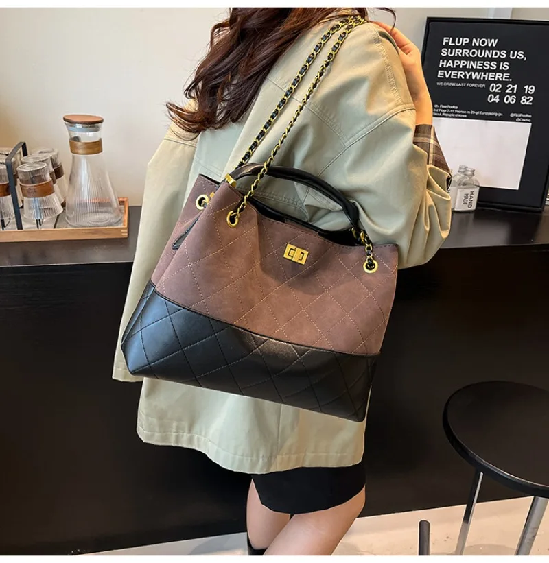 

Сумка-ведро в корейском стиле 2025 года — стеганый ремешок-цепочка с замшевой отделкой, большая вместительная сумка через плечо/кошелек через плечо