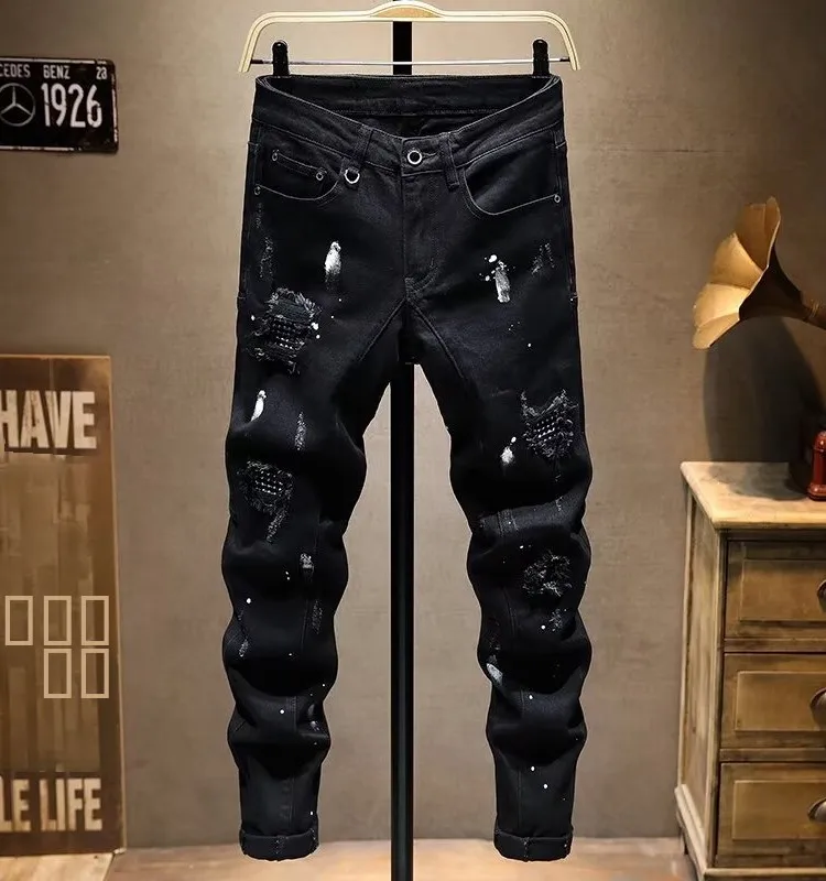 

Мужские джинсы класса люкс, модные, с эффектом потертости, зауженные, молодежные, с нашивками, длинные брюки, для весны и осени, износостойкие, повседневные