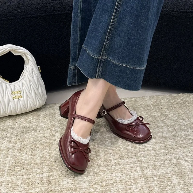 

Vintage Thick Heel Women Shoes Concise Lace Butterfly-knot Shoes Spring Autumn Eelgant Dress Leather Shoes