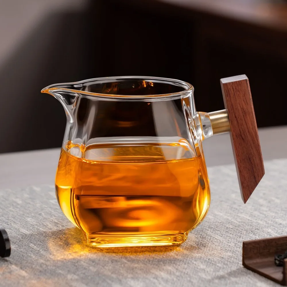 Kung Fu Tea Set Wooden Handle Glass Tea Dispenser Thick Clear Four-sided Fair Cup Heat-Resistant 400ml Coffee Milk Pot Office