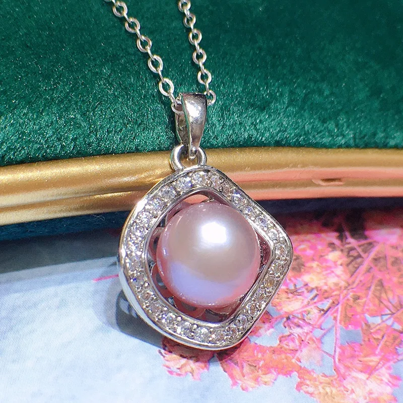 Freshwater Pearl Pendant for Women Korean 8-9mm Strong Luster Slightly Blemished 18K Gold Plated Micro Inlay Simple Fashion Eleg