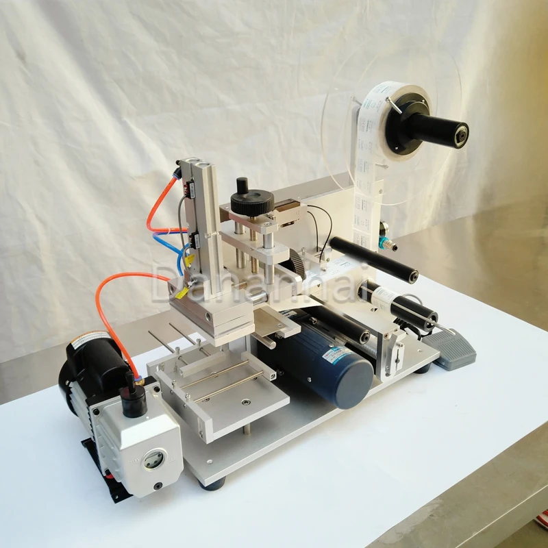 Automatic Small Plastic Box Labeling Machine for Commercial Use Flat Square Glass Bottle Label Pasting Equipment