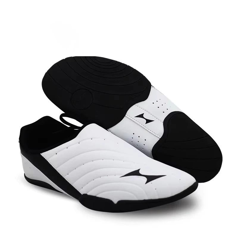 

Taekwondo Shoes Breathable Kung Fu Shoes Tai Chi Karate Wushu Wrestling Sneakers Adult Children Soft Bottom Sneakers