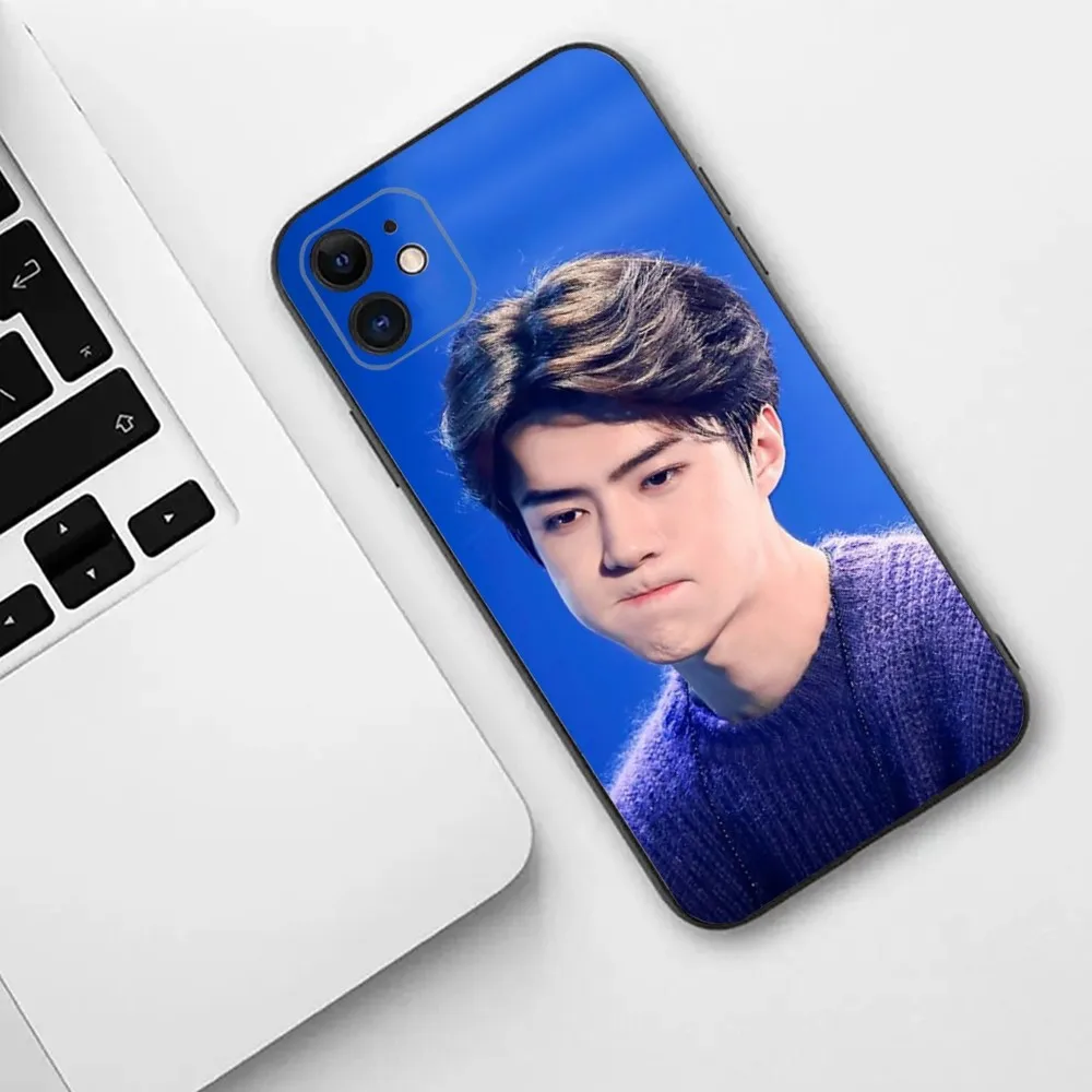 Oh Se Hun E-EXOs  Phone Case For iPhone 15,14,13,12,11,Plus,Pro Max,XS,X,XR,SE,Mini,8,7 Soft Silicone Cover