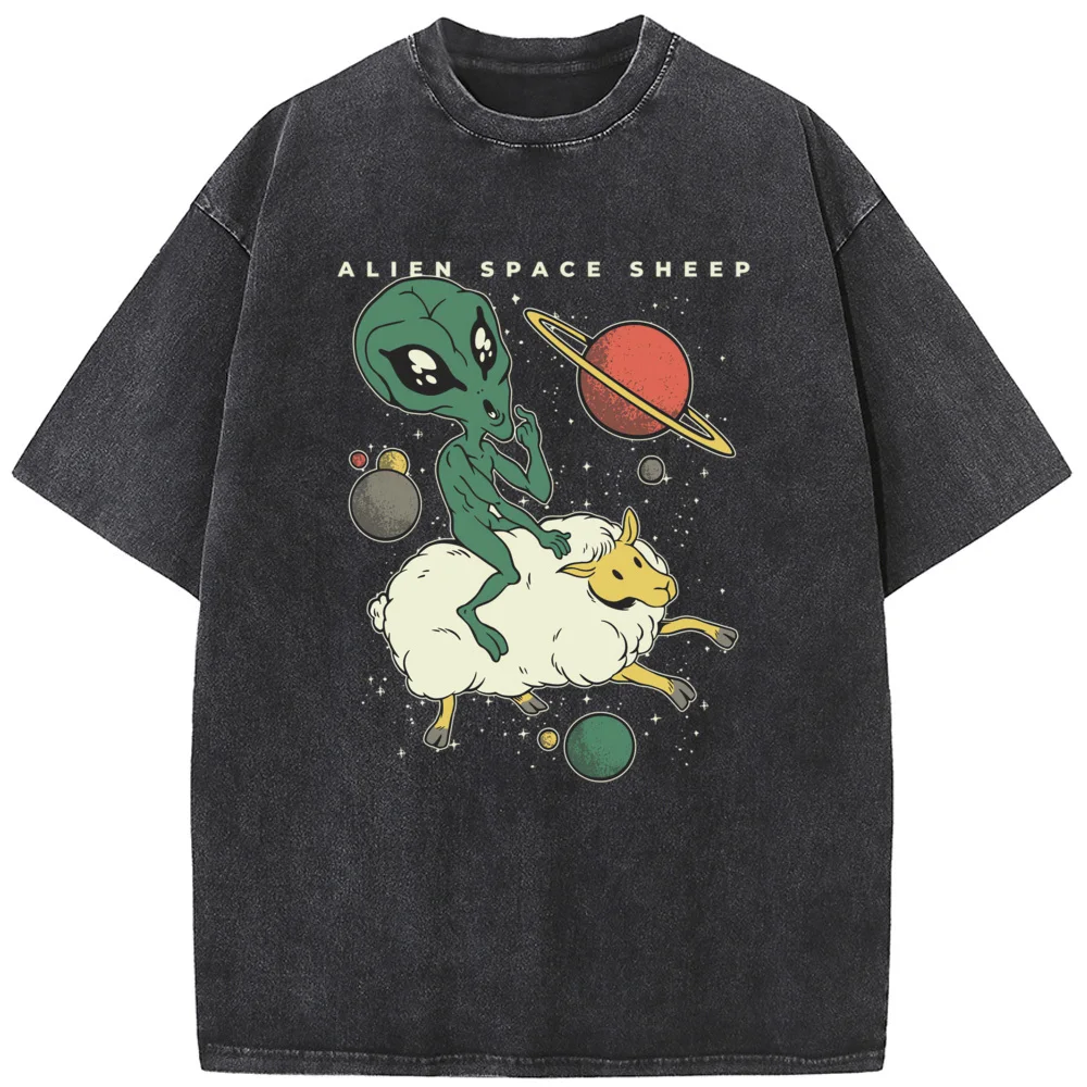 Alien Riding Sheep Space T-shirt Men Women Casual Fashion Oversized T-shirt 2023 Washed Old High Quality T-shirt