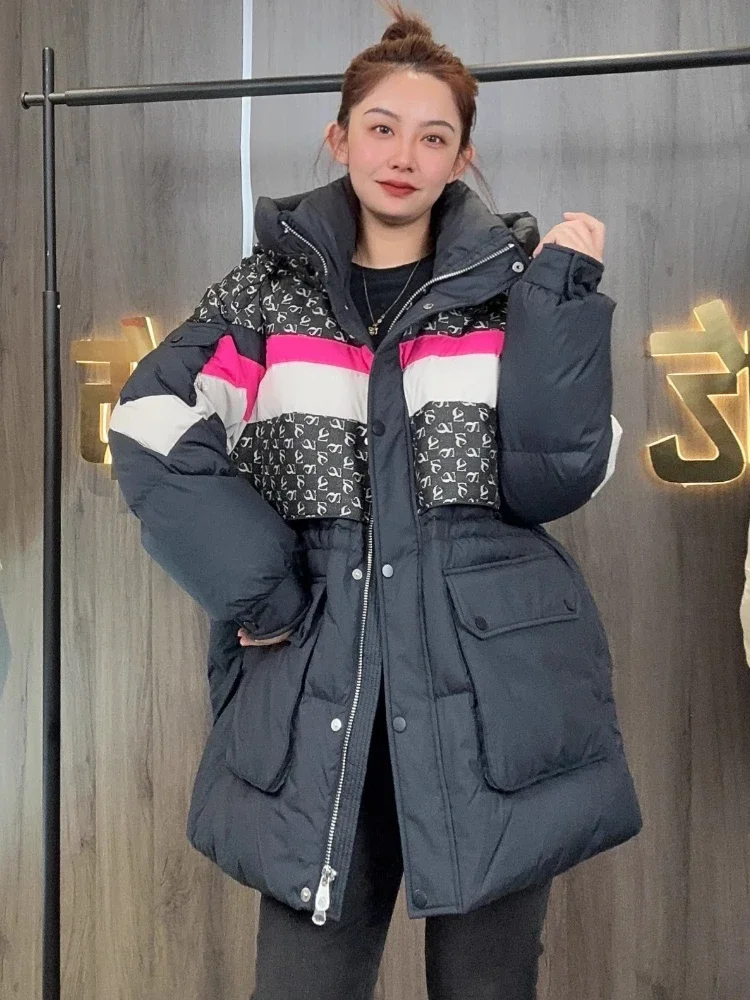 Piumino addensato di media lunghezza piumino invernale da donna nuovo con cappuccio a contrasto colore moda sciolto oversize Casual bianco piumino d'anatra